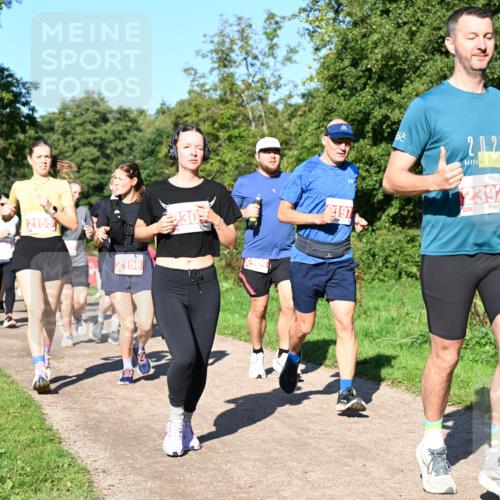 27.09.2026 - 35. Volkslauf durch das schöne Alstertal Dr. Thomas Lammeyer http://msf.ph/oto/10563373 27.09.2026 10:26:41 Laufen 2155, 2158, 230, 197, 2025, 2392 meine-sportfotos.de