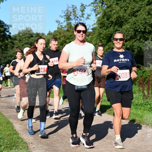 27.09.2026 - 35. Volkslauf durch das schöne Alstertal Dr. Thomas Lammeyer http://msf.ph/oto/10563402 27.09.2026 10:26:46 Laufen 2041, 237, 2092, 2088 meine-sportfotos.de