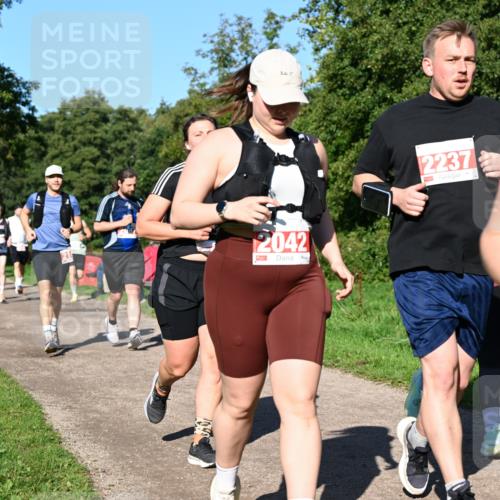 27.09.2026 - 35. Volkslauf durch das schöne Alstertal Dr. Thomas Lammeyer http://msf.ph/oto/10563414 27.09.2026 10:26:48 Laufen 2042, 2237, 2 meine-sportfotos.de