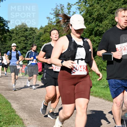 27.09.2026 - 35. Volkslauf durch das schöne Alstertal Dr. Thomas Lammeyer http://msf.ph/oto/10563415 27.09.2026 10:26:48 Laufen 225, 042, 2237 meine-sportfotos.de