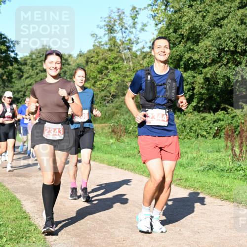 27.09.2026 - 35. Volkslauf durch das schöne Alstertal Dr. Thomas Lammeyer http://msf.ph/oto/10563480 27.09.2026 10:26:59 Laufen 2343, 2344 meine-sportfotos.de
