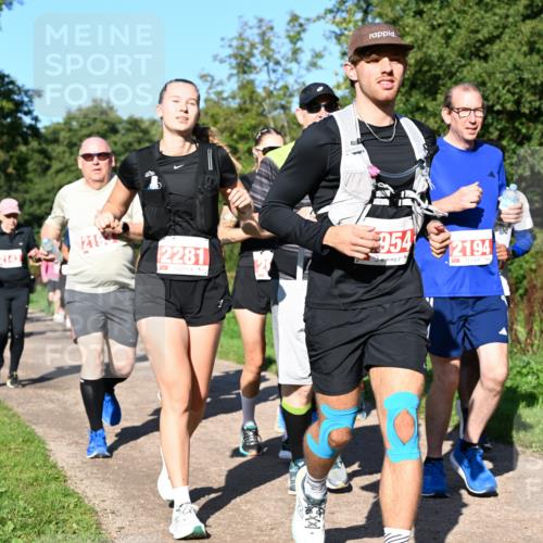 27.09.2026 - 35. Volkslauf durch das schöne Alstertal Dr. Thomas Lammeyer http://msf.ph/oto/10563516 27.09.2026 10:27:05 Laufen 2143, 2193, 2281, 1, 954, 2194 meine-sportfotos.de