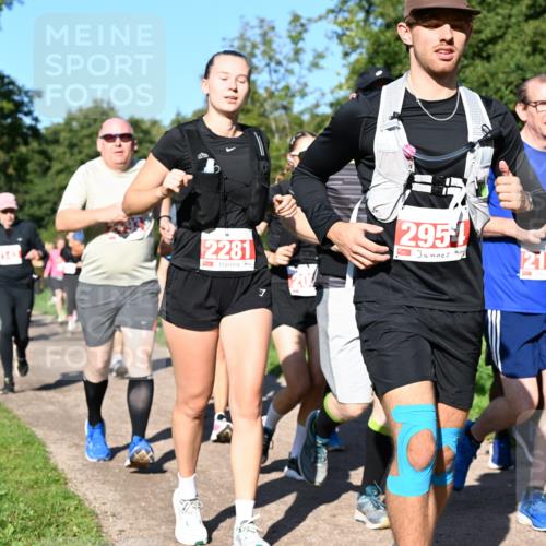 27.09.2026 - 35. Volkslauf durch das schöne Alstertal Dr. Thomas Lammeyer http://msf.ph/oto/10563518 27.09.2026 10:27:05 Laufen 2143, 2281, 7, 2951, 2194 meine-sportfotos.de
