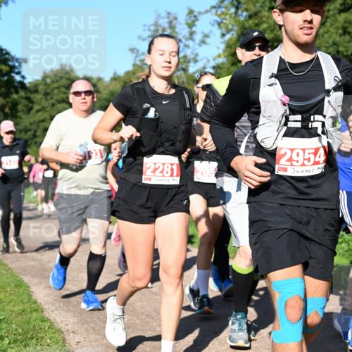 27.09.2026 - 35. Volkslauf durch das schöne Alstertal Dr. Thomas Lammeyer http://msf.ph/oto/10563519 27.09.2026 10:27:05 Laufen 2281, 205, 2954, 2194 meine-sportfotos.de