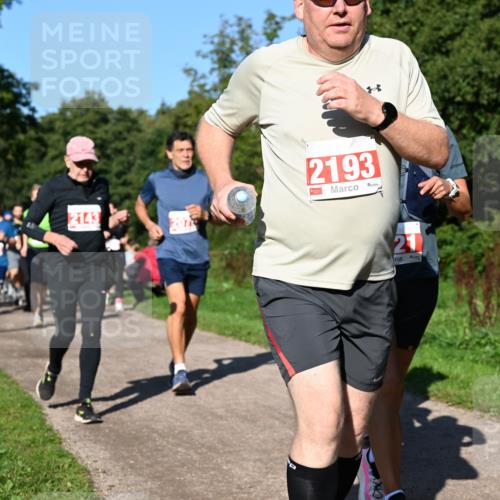 27.09.2026 - 35. Volkslauf durch das schöne Alstertal Dr. Thomas Lammeyer http://msf.ph/oto/10563528 27.09.2026 10:27:07 Laufen 2143, 2193, 21 meine-sportfotos.de