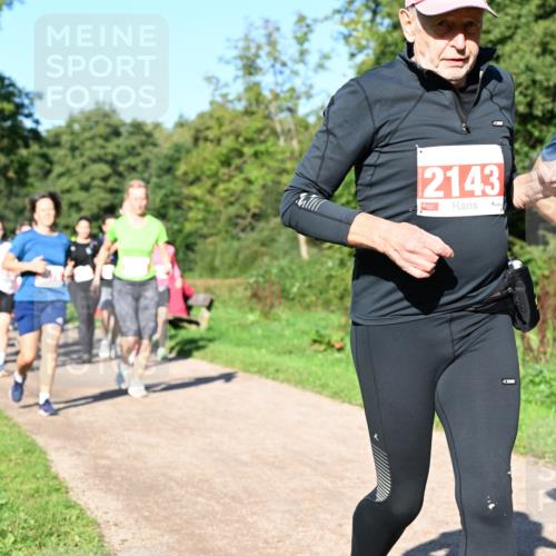 27.09.2026 - 35. Volkslauf durch das schöne Alstertal Dr. Thomas Lammeyer http://msf.ph/oto/10563543 27.09.2026 10:27:09 Laufen 2143, 2079 meine-sportfotos.de