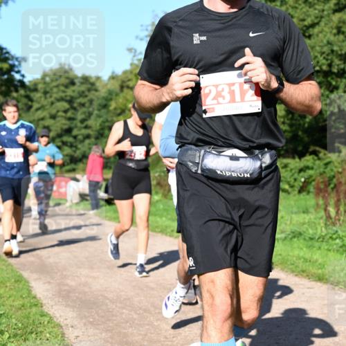 27.09.2026 - 35. Volkslauf durch das schöne Alstertal Dr. Thomas Lammeyer http://msf.ph/oto/10563607 27.09.2026 10:27:20 Laufen 2312 meine-sportfotos.de