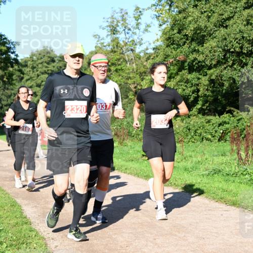 27.09.2026 - 35. Volkslauf durch das schöne Alstertal Dr. Thomas Lammeyer http://msf.ph/oto/10563644 27.09.2026 10:27:25 Laufen 2187, 2320, 037, 12050 meine-sportfotos.de