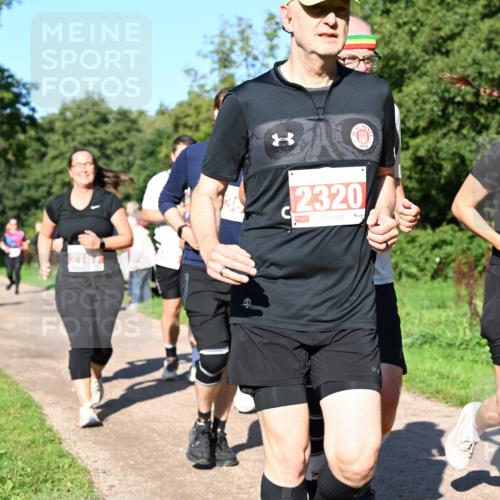 27.09.2026 - 35. Volkslauf durch das schöne Alstertal Dr. Thomas Lammeyer http://msf.ph/oto/10563652 27.09.2026 10:27:26 Laufen 1910, 2320, 2038 meine-sportfotos.de