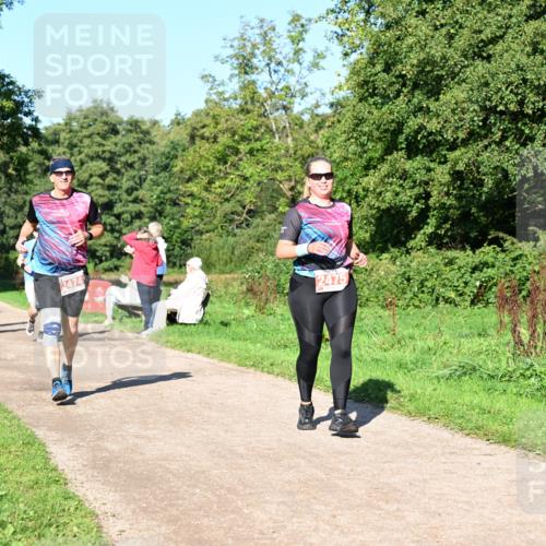 27.09.2026 - 35. Volkslauf durch das schöne Alstertal Dr. Thomas Lammeyer http://msf.ph/oto/10563703 27.09.2026 10:27:36 Laufen 2474, 2475 meine-sportfotos.de
