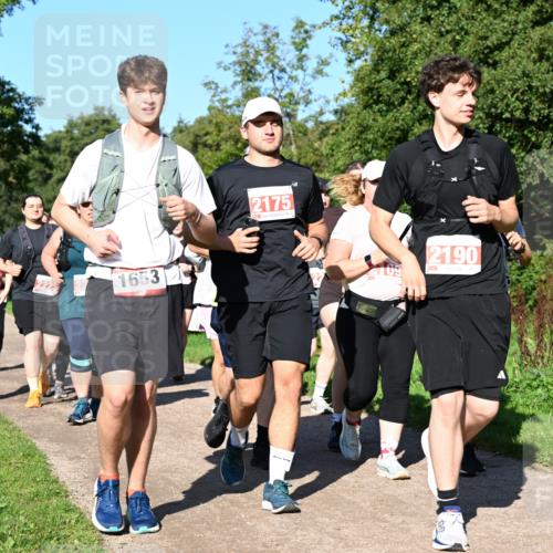 27.09.2026 - 35. Volkslauf durch das schöne Alstertal Dr. Thomas Lammeyer http://msf.ph/oto/10563836 27.09.2026 10:28:04 Laufen 2006, 2225, 1653, 2175, 2190 meine-sportfotos.de