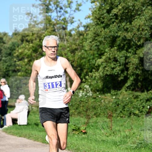27.09.2026 - 35. Volkslauf durch das schöne Alstertal Dr. Thomas Lammeyer http://msf.ph/oto/10563899 27.09.2026 10:33:33 Laufen 3112 meine-sportfotos.de