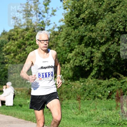 27.09.2026 - 35. Volkslauf durch das schöne Alstertal Dr. Thomas Lammeyer http://msf.ph/oto/10563900 27.09.2026 10:33:33 Laufen 3112 meine-sportfotos.de