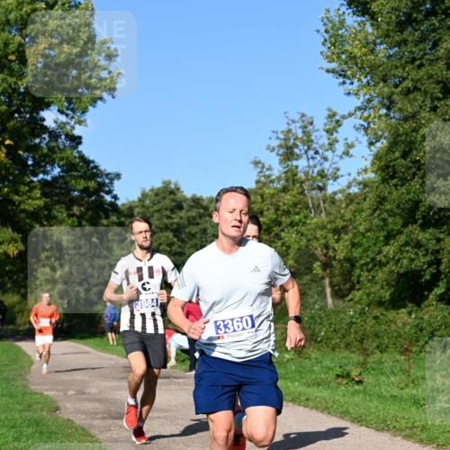 27.09.2026 - 35. Volkslauf durch das schöne Alstertal Dr. Thomas Lammeyer http://msf.ph/oto/10563936 27.09.2026 10:33:43 Laufen 3984, 3360 meine-sportfotos.de