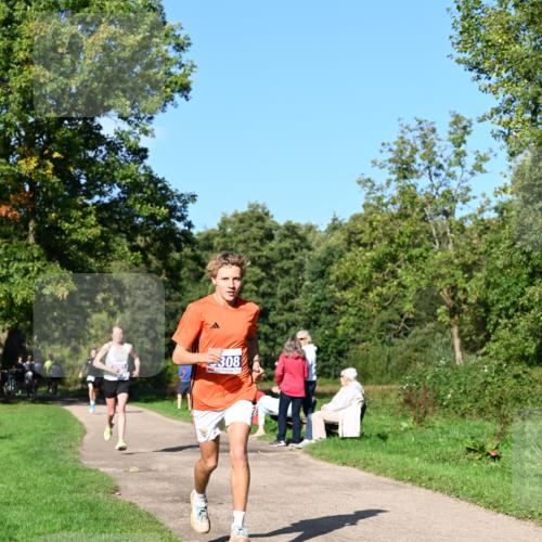 27.09.2026 - 35. Volkslauf durch das schöne Alstertal Dr. Thomas Lammeyer http://msf.ph/oto/10563950 27.09.2026 10:33:47 Laufen 308 meine-sportfotos.de