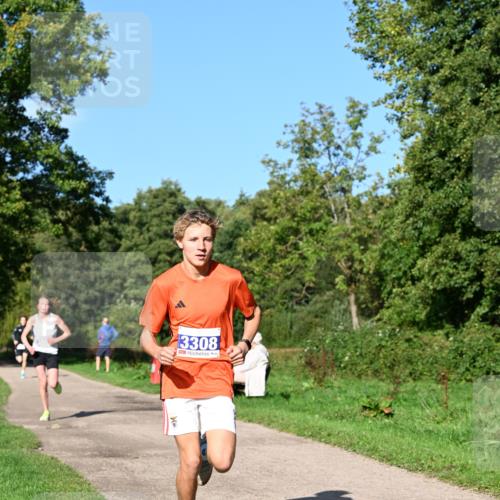 27.09.2026 - 35. Volkslauf durch das schöne Alstertal Dr. Thomas Lammeyer http://msf.ph/oto/10563954 27.09.2026 10:33:48 Laufen 3308 meine-sportfotos.de
