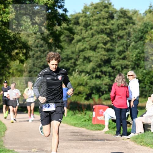 27.09.2026 - 35. Volkslauf durch das schöne Alstertal Dr. Thomas Lammeyer http://msf.ph/oto/10563976 27.09.2026 10:33:54 Laufen  meine-sportfotos.de