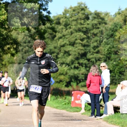 27.09.2026 - 35. Volkslauf durch das schöne Alstertal Dr. Thomas Lammeyer http://msf.ph/oto/10563978 27.09.2026 10:33:54 Laufen 3272 meine-sportfotos.de