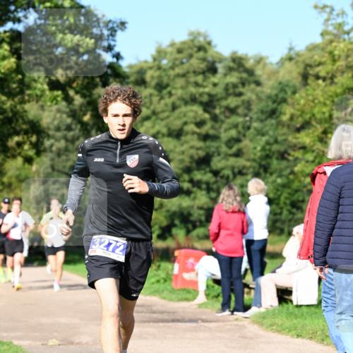 27.09.2026 - 35. Volkslauf durch das schöne Alstertal Dr. Thomas Lammeyer http://msf.ph/oto/10563983 27.09.2026 10:33:55 Laufen 3272 meine-sportfotos.de
