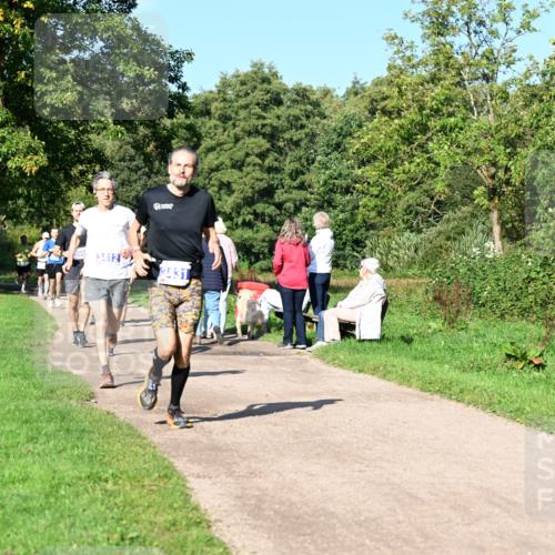 27.09.2026 - 35. Volkslauf durch das schöne Alstertal Dr. Thomas Lammeyer http://msf.ph/oto/10564036 27.09.2026 10:34:06 Laufen 399, 3412, 3431 meine-sportfotos.de