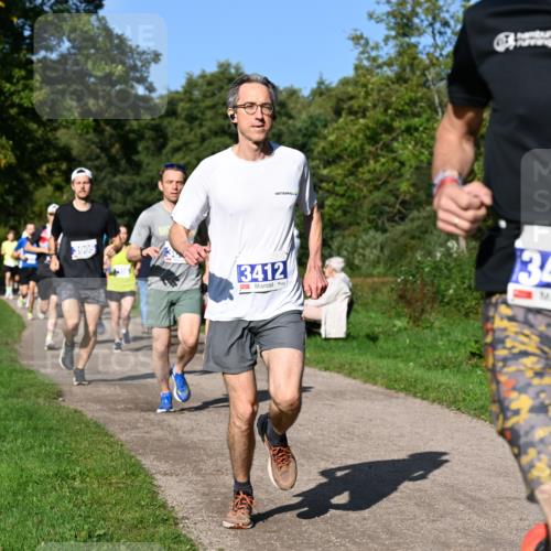 27.09.2026 - 35. Volkslauf durch das schöne Alstertal Dr. Thomas Lammeyer http://msf.ph/oto/10564050 27.09.2026 10:34:08 Laufen 3412, 3431 meine-sportfotos.de