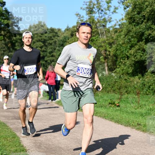 27.09.2026 - 35. Volkslauf durch das schöne Alstertal Dr. Thomas Lammeyer http://msf.ph/oto/10564061 27.09.2026 10:34:10 Laufen 3995, 3069 meine-sportfotos.de
