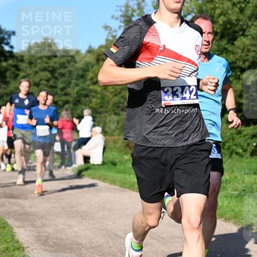 27.09.2026 - 35. Volkslauf durch das schöne Alstertal Dr. Thomas Lammeyer http://msf.ph/oto/10564085 27.09.2026 10:34:14 Laufen 3342 meine-sportfotos.de