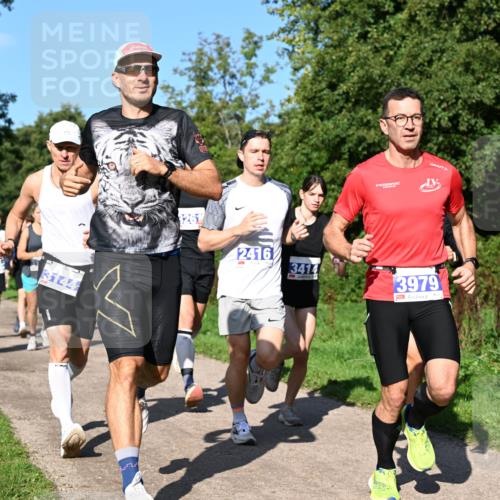 27.09.2026 - 35. Volkslauf durch das schöne Alstertal Dr. Thomas Lammeyer http://msf.ph/oto/10564111 27.09.2026 10:34:18 Laufen 3144, 0150, 3261, 2416, 3414, 3979 meine-sportfotos.de