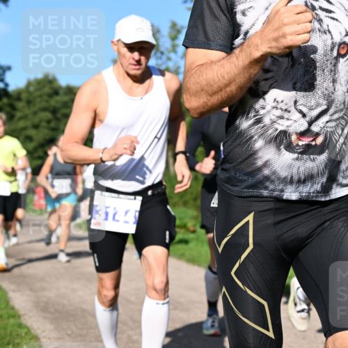 27.09.2026 - 35. Volkslauf durch das schöne Alstertal Dr. Thomas Lammeyer http://msf.ph/oto/10564118 27.09.2026 10:34:19 Laufen 2416 meine-sportfotos.de