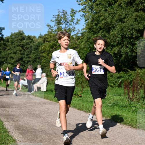27.09.2026 - 35. Volkslauf durch das schöne Alstertal Dr. Thomas Lammeyer http://msf.ph/oto/10564137 27.09.2026 10:34:21 Laufen 24, 3968, 3959 meine-sportfotos.de