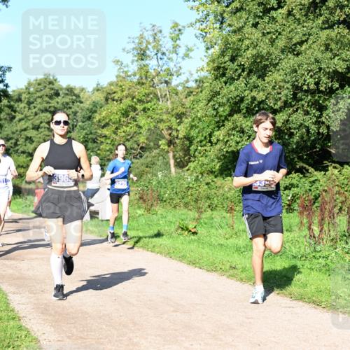 27.09.2026 - 35. Volkslauf durch das schöne Alstertal Dr. Thomas Lammeyer http://msf.ph/oto/10564158 27.09.2026 10:34:24 Laufen 3398, 3965, 338 meine-sportfotos.de