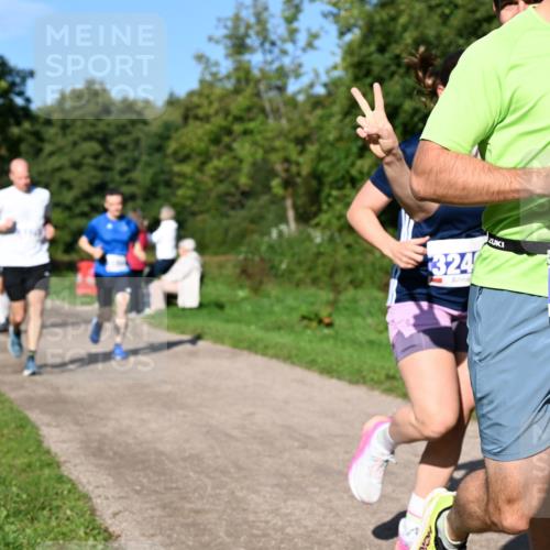 27.09.2026 - 35. Volkslauf durch das schöne Alstertal Dr. Thomas Lammeyer http://msf.ph/oto/10564225 27.09.2026 10:34:42 Laufen 20, 324, 3345 meine-sportfotos.de