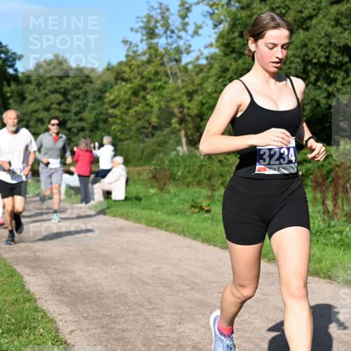 27.09.2026 - 35. Volkslauf durch das schöne Alstertal Dr. Thomas Lammeyer http://msf.ph/oto/10564380 27.09.2026 10:35:06 Laufen 3234 meine-sportfotos.de