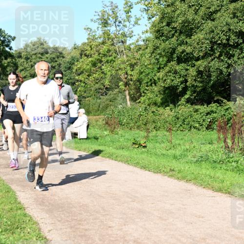 27.09.2026 - 35. Volkslauf durch das schöne Alstertal Dr. Thomas Lammeyer http://msf.ph/oto/10564385 27.09.2026 10:35:07 Laufen 3145, 3340 meine-sportfotos.de