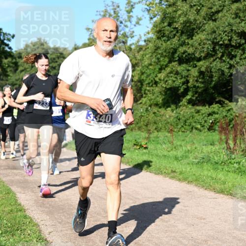 27.09.2026 - 35. Volkslauf durch das schöne Alstertal Dr. Thomas Lammeyer http://msf.ph/oto/10564394 27.09.2026 10:35:08 Laufen 391, 13340 meine-sportfotos.de
