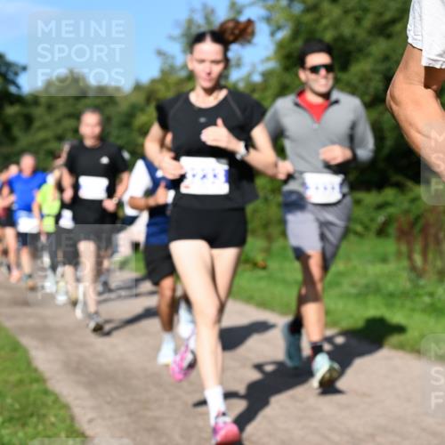 27.09.2026 - 35. Volkslauf durch das schöne Alstertal Dr. Thomas Lammeyer http://msf.ph/oto/10564402 27.09.2026 10:35:09 Laufen  meine-sportfotos.de
