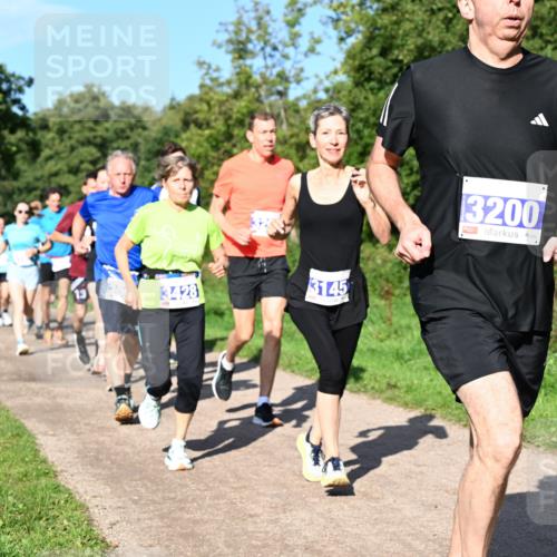 27.09.2026 - 35. Volkslauf durch das schöne Alstertal Dr. Thomas Lammeyer http://msf.ph/oto/10564411 27.09.2026 10:35:11 Laufen 3428, 3145, 3200 meine-sportfotos.de