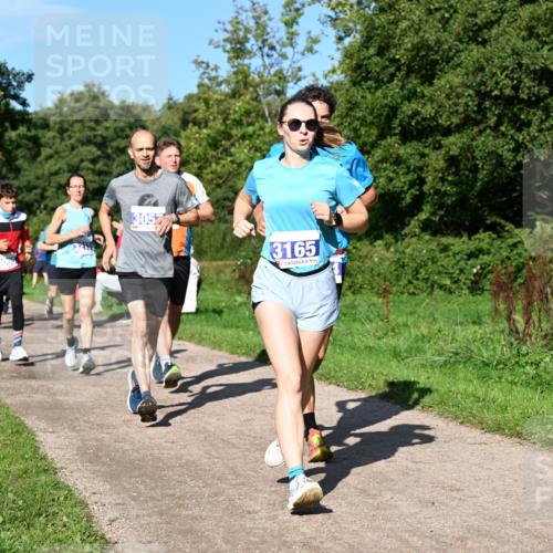27.09.2026 - 35. Volkslauf durch das schöne Alstertal Dr. Thomas Lammeyer http://msf.ph/oto/10564430 27.09.2026 10:35:14 Laufen 3057, 3165 meine-sportfotos.de