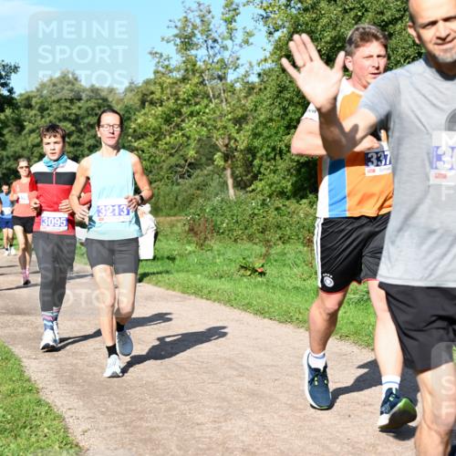 27.09.2026 - 35. Volkslauf durch das schöne Alstertal Dr. Thomas Lammeyer http://msf.ph/oto/10564437 27.09.2026 10:35:16 Laufen 3417, 3095, 3213, 1337, 3057 meine-sportfotos.de
