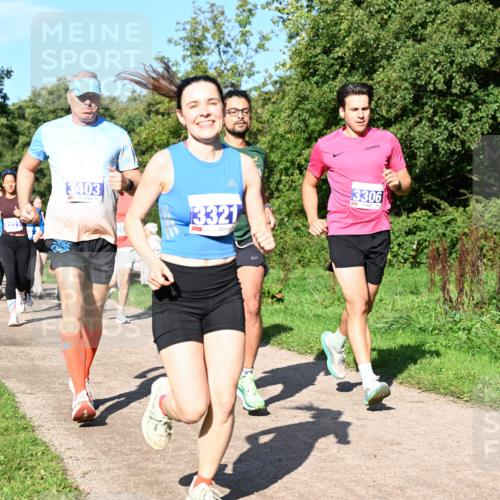 27.09.2026 - 35. Volkslauf durch das schöne Alstertal Dr. Thomas Lammeyer http://msf.ph/oto/10564492 27.09.2026 10:35:25 Laufen 2321, 3403, 3321, 3306 meine-sportfotos.de