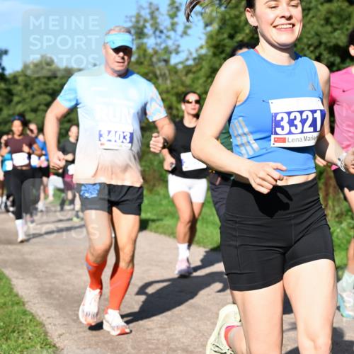27.09.2026 - 35. Volkslauf durch das schöne Alstertal Dr. Thomas Lammeyer http://msf.ph/oto/10564496 27.09.2026 10:35:26 Laufen 3403, 3321, 3306 meine-sportfotos.de