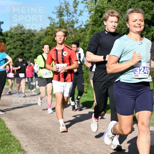 27.09.2026 - 35. Volkslauf durch das schöne Alstertal Dr. Thomas Lammeyer http://msf.ph/oto/10564549 27.09.2026 10:35:33 Laufen 3188, 10, 3249, 3198 meine-sportfotos.de
