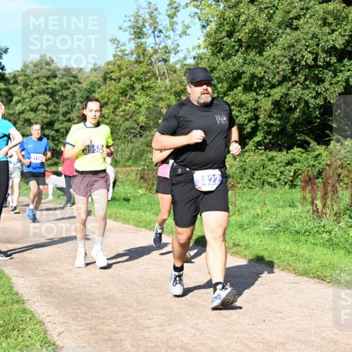 27.09.2026 - 35. Volkslauf durch das schöne Alstertal Dr. Thomas Lammeyer http://msf.ph/oto/10564573 27.09.2026 10:35:37 Laufen 3958, 3422 meine-sportfotos.de