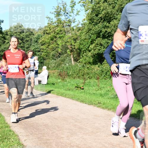 27.09.2026 - 35. Volkslauf durch das schöne Alstertal Dr. Thomas Lammeyer http://msf.ph/oto/10564616 27.09.2026 10:35:43 Laufen 800, 401, 3317 meine-sportfotos.de