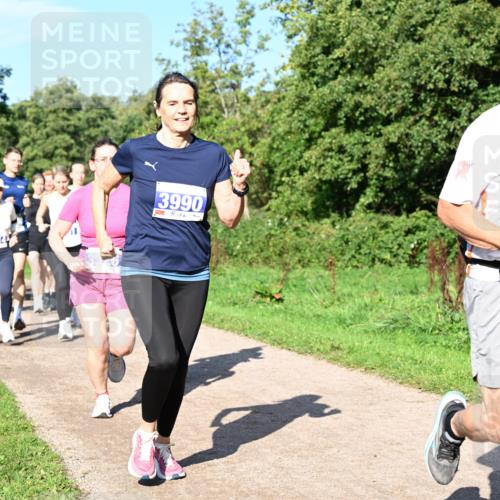 27.09.2026 - 35. Volkslauf durch das schöne Alstertal Dr. Thomas Lammeyer http://msf.ph/oto/10564643 27.09.2026 10:35:47 Laufen 32145, 3990, 3401, 14 meine-sportfotos.de