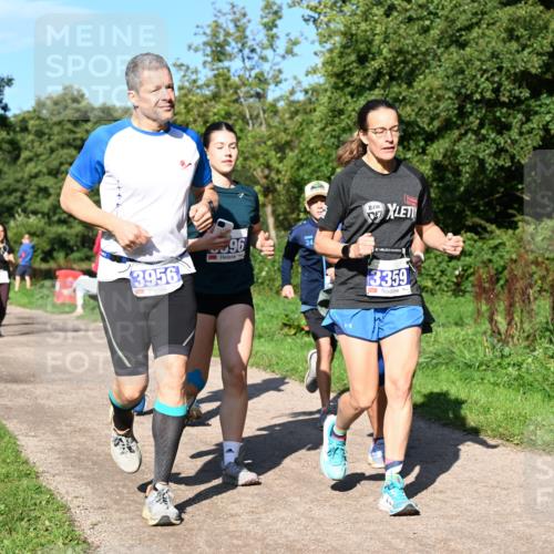 27.09.2026 - 35. Volkslauf durch das schöne Alstertal Dr. Thomas Lammeyer http://msf.ph/oto/10564683 27.09.2026 10:35:52 Laufen 3956, 96, 24, 3359 meine-sportfotos.de
