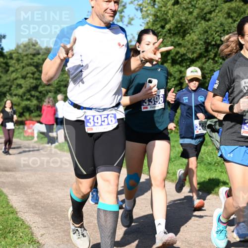 27.09.2026 - 35. Volkslauf durch das schöne Alstertal Dr. Thomas Lammeyer http://msf.ph/oto/10564688 27.09.2026 10:35:53 Laufen 3956, 13396, 24, 12, 3359 meine-sportfotos.de