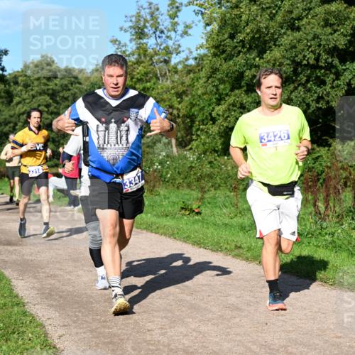27.09.2026 - 35. Volkslauf durch das schöne Alstertal Dr. Thomas Lammeyer http://msf.ph/oto/10564741 27.09.2026 10:36:01 Laufen 3312, 3347, 3426 meine-sportfotos.de