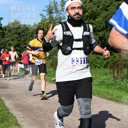 27.09.2026 - 35. Volkslauf durch das schöne Alstertal Dr. Thomas Lammeyer http://msf.ph/oto/10564750 27.09.2026 10:36:03 Laufen 3327, 3281, 3001, 3314, 3311 meine-sportfotos.de