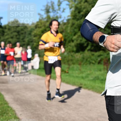 27.09.2026 - 35. Volkslauf durch das schöne Alstertal Dr. Thomas Lammeyer http://msf.ph/oto/10564755 27.09.2026 10:36:03 Laufen 133 meine-sportfotos.de